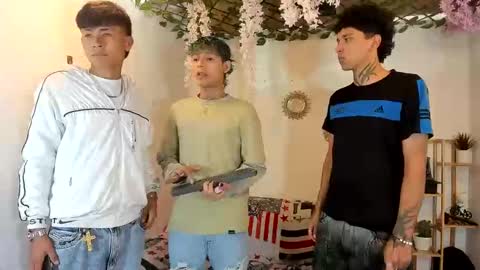 club_latinboys online show from November 2025 02:22:01 PM