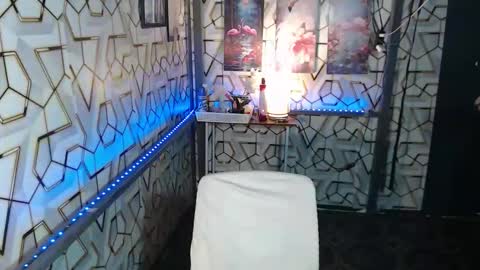 Snapshot of clyde_twinkx chatting on October 2025 02:17:02 PM clyde_twinkx online show from October 2025 02:17:02 PM