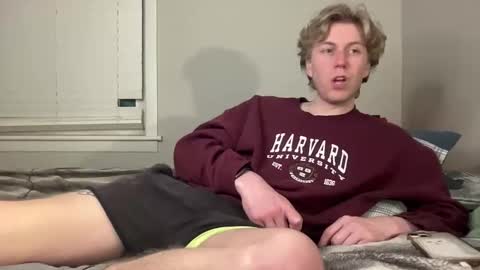 Snapshot of clydeaustin chatting on February 2026 01:45:04 AM Clyde Austin online show from February 2026 01:45:04 AM