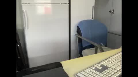 Coach Karl Porn Star Tip me all the way to my next trip online show from October 2025 12:05:02 AM