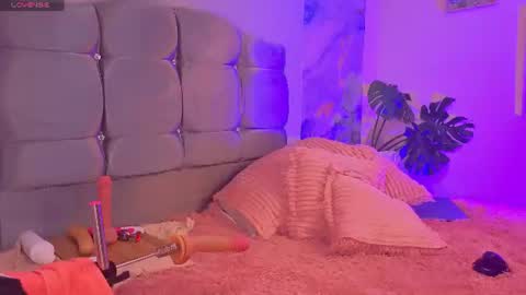 Snapshot of cock_big_girl chatting on June 2026 06:01:01 AM Valerie nenitasexy online show from June 2026 06:01:01 AM
