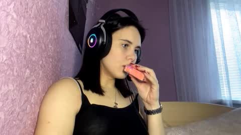 Nikki online show from October 2025 10:21:01 AM