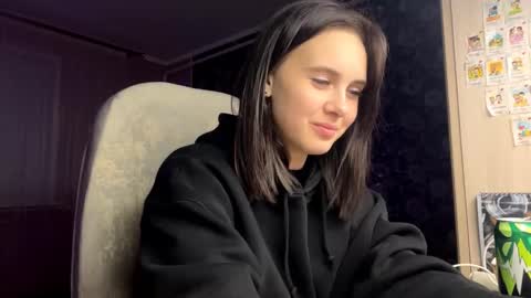 Nikki online show from October 2025 10:52:02 PM
