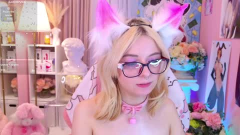 Snapshot of coconut_mia chatting on December 2024 03:10:02 AM Mia online show from December 2024 03:10:02 AM