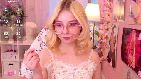 Snapshot of coconut_mia chatting on January 2025 09:07:01 PM Mia online show from January 2025 09:07:01 PM