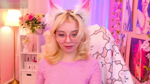 Snapshot of coconut_mia chatting on March 2025 09:08:02 PM Mia online show from March 2025 09:08:02 PM