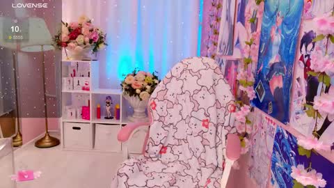 Snapshot of coconut_mia chatting on November 2025 01:25:02 PM Mia online show from November 2025 01:25:02 PM