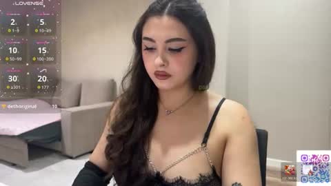 Yumi online show from July 2026 10:14:02 PM
