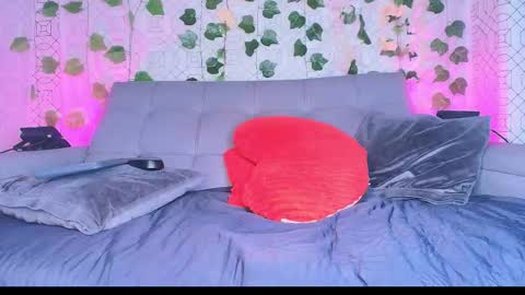 Snapshot of colett_hall chatting on October 2025 12:06:02 PM colett online show from October 2025 12:06:02 PM