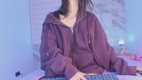 Snapshot of colett_hall chatting on November 2025 11:54:01 AM colett online show from November 2025 11:54:01 AM