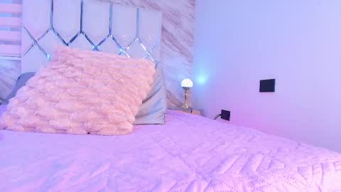 Snapshot of colett_hall chatting on November 2025 11:55:02 AM colett online show from November 2025 11:55:02 AM