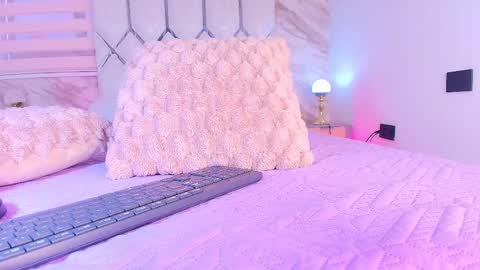 Snapshot of colett_hall chatting on November 2025 12:08:02 PM colett online show from November 2025 12:08:02 PM