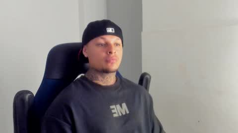 Snapshot of colin_prince2 chatting on December 2024 07:52:02 PM COLIN online show from December 2024 07:52:02 PM