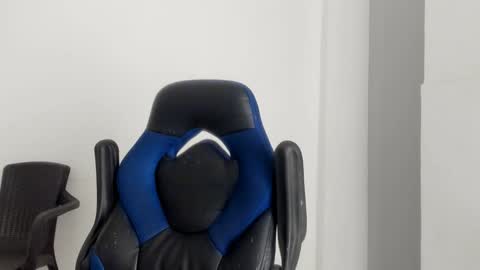 Snapshot of colin_prince2 chatting on January 2025 02:41:01 AM COLIN online show from January 2025 02:41:01 AM