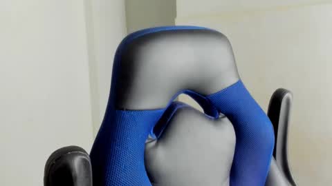 Snapshot of colin_prince2 chatting on February 2025 12:41:01 AM COLIN online show from February 2025 12:41:01 AM