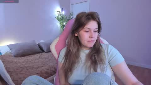 Collen Mon Tue Wed Thu Fri GMT 3 0300am - 0900am  online show from November 2025 05:03:01 PM