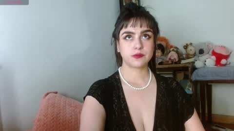 Collette online show from December 2025 07:06:02 AM