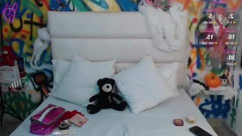 Snapshot of collins_aria chatting on October 2025 01:01:01 PM valentina online show from October 2025 01:01:01 PM