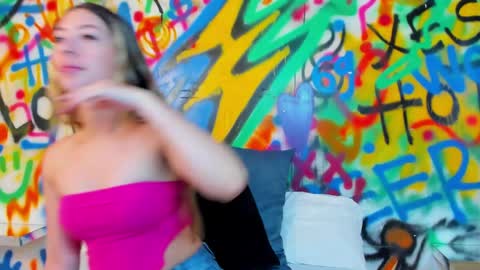 valentina online show from April 2026 11:59:01 AM