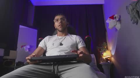 colstorw_ online show from January 2026 09:55:02 AM