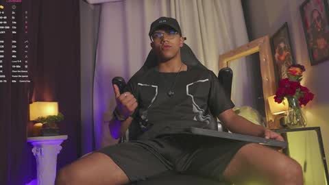 colstorw_ online show from April 2026 10:42:01 AM