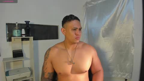 coltonmassif_ online show from December 2024 06:44:02 AM