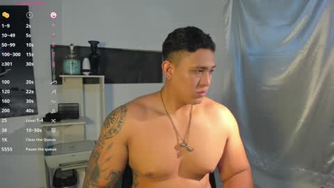 coltonmassif_ online show from December 2024 06:57:02 AM