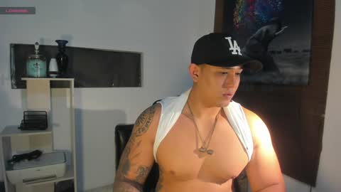 coltonmassif_ online show from December 2024 03:00:02 AM