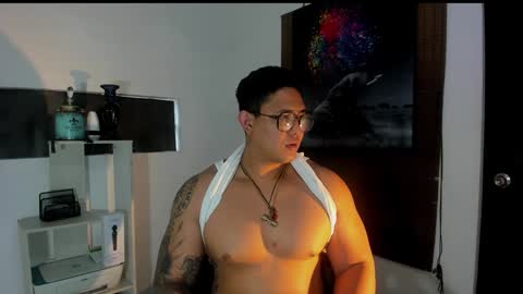 coltonmassif_ online show from January 2025 10:18:01 PM