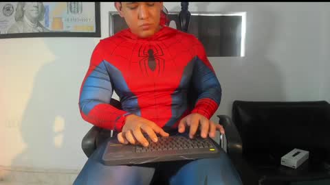 coltonmassif_ online show from January 2025 04:38:01 PM