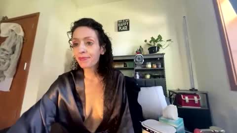 Snapshot of cometomamat chatting on May 2026 06:57:01 PM cometomamat online show from May 2026 06:57:01 PM