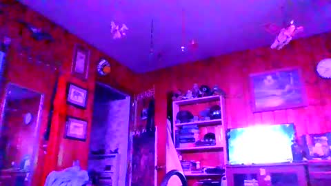 Snapshot of comforter8 chatting on November 2025 11:51:02 PM Comforter8 online show from November 2025 11:51:02 PM