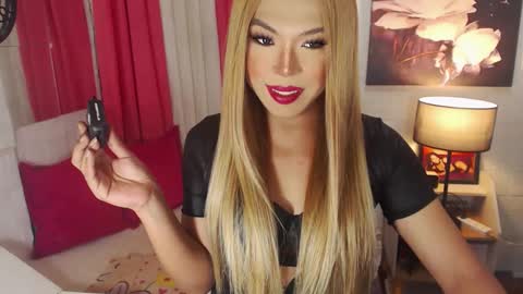 QUEEN SABRINA online show from January 2025 01:10:01 AM