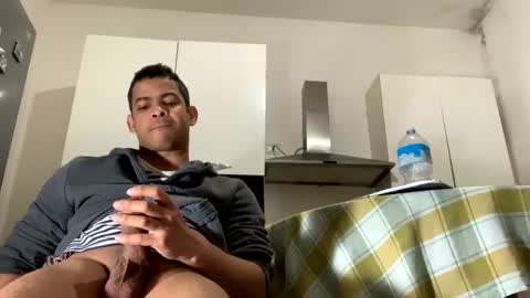 Snapshot of comobailamioso chatting on March 2025 07:49:01 PM comobailamioso online show from March 2025 07:49:01 PM