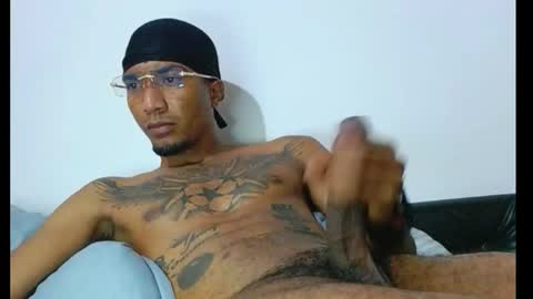 Snapshot of comoseria1927realg4life chatting on January 2026 03:33:01 AM comoseria1927realg4life online show from January 2026 03:33:01 AM