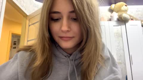 Snapshot of constancefanny chatting on February 2026 03:39:02 PM Amelia online show from February 2026 03:39:02 PM