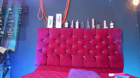 Cony online show from October 2025 12:49:02 PM