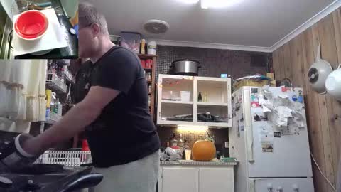 Cookie - I do cooking streams occasionally. Next stream  online show from October 2025 09:52:01 PM