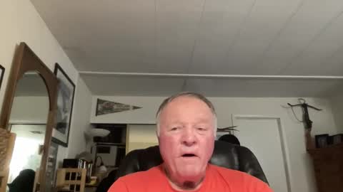 Snapshot of cookoosnest chatting on December 2025 06:31:01 AM cookoosnest online show from December 2025 06:31:01 AM