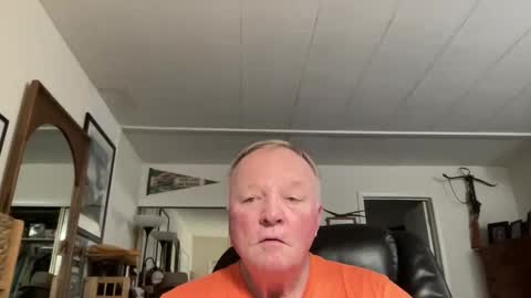 Snapshot of cookoosnest chatting on February 2026 01:12:01 AM cookoosnest online show from February 2026 01:12:01 AM