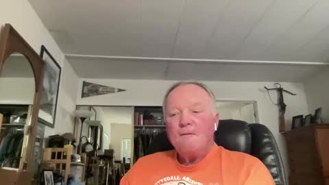 Snapshot of cookoosnest chatting on March 2026 01:02:02 AM cookoosnest online show from March 2026 01:02:02 AM