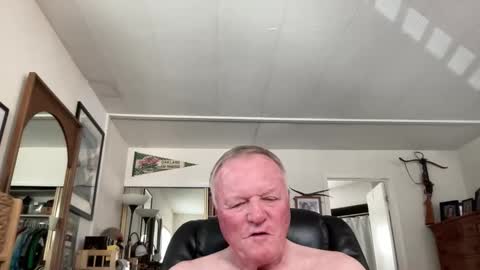 Snapshot of cookoosnest chatting on March 2026 11:54:02 PM cookoosnest online show from March 2026 11:54:02 PM