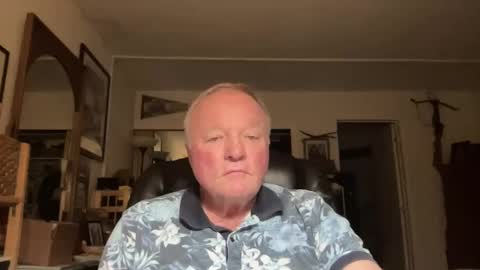 Snapshot of cookoosnest chatting on April 2026 03:56:01 AM cookoosnest online show from April 2026 03:56:01 AM