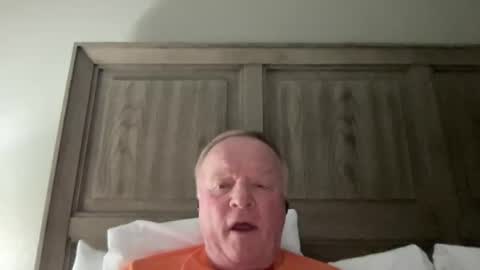 Snapshot of cookoosnest chatting on April 2026 04:23:02 AM cookoosnest online show from April 2026 04:23:02 AM