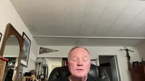 Snapshot of cookoosnest chatting on May 2026 02:11:01 PM cookoosnest online show from May 2026 02:11:01 PM
