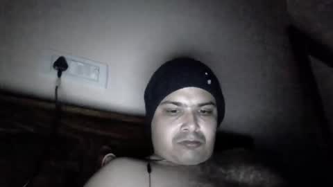 Snapshot of cool_breeze09 chatting on January 2025 06:06:01 PM Cool Breeze09 online show from January 2025 06:06:01 PM