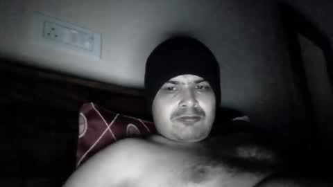 Snapshot of cool_breeze09 chatting on January 2025 06:13:01 PM Cool Breeze09 online show from January 2025 06:13:01 PM