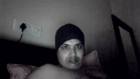 Snapshot of cool_breeze09 chatting on February 2025 07:49:02 PM Cool Breeze09 online show from February 2025 07:49:02 PM