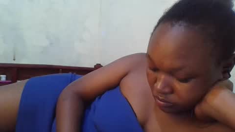 Snapshot of coolgirl001 chatting on March 2026 01:18:02 AM coolgirl001 online show from March 2026 01:18:02 AM