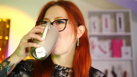 Snapshot of coolteacher chatting on January 2025 10:21:02 AM Ginger The Cringer online show from January 2025 10:21:02 AM